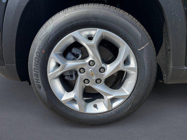 new 2025 Chevrolet Trax car