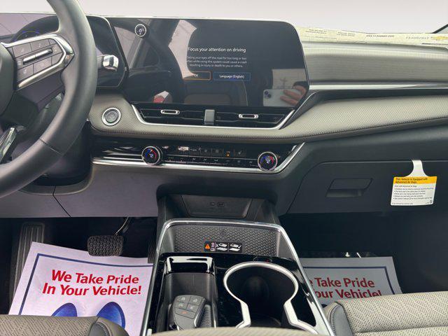 new 2025 Chevrolet Equinox car, priced at $33,895