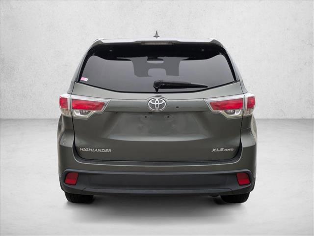 used 2016 Toyota Highlander car, priced at $19,250