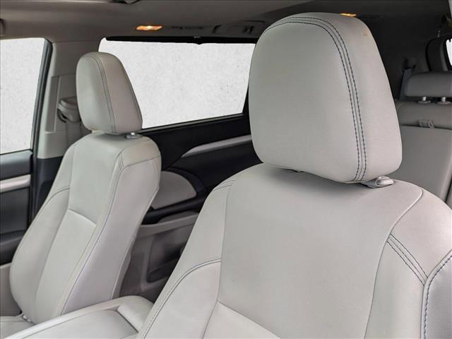 used 2016 Toyota Highlander car, priced at $19,250