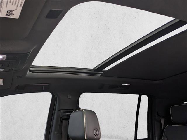 used 2022 GMC Yukon XL car, priced at $45,595