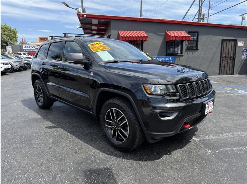 used 2019 Jeep Grand Cherokee car, priced at $17,995