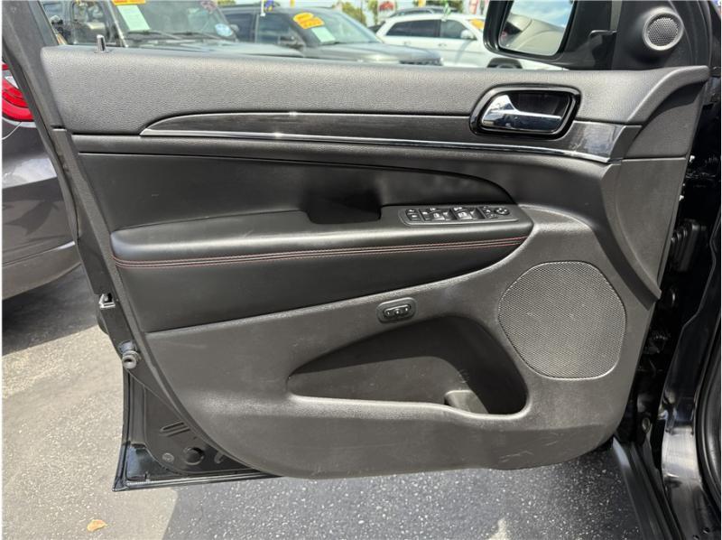 used 2019 Jeep Grand Cherokee car, priced at $17,995