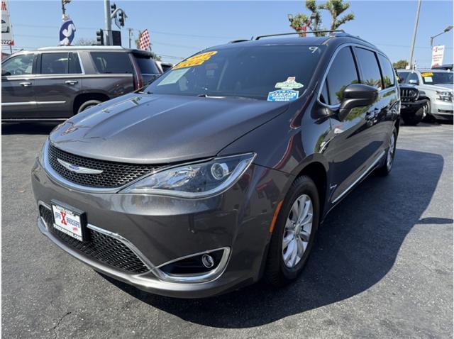 used 2019 Chrysler Pacifica car, priced at $13,995