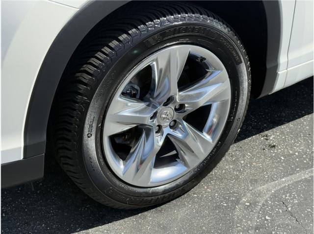 used 2015 Toyota Highlander car, priced at $16,995