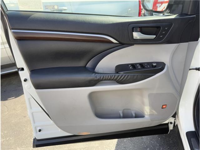 used 2015 Toyota Highlander car, priced at $16,995