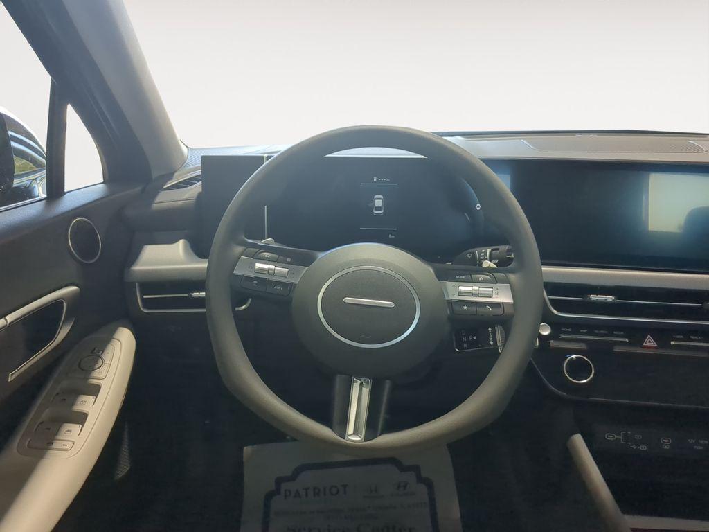 new 2025 Hyundai Sonata car, priced at $28,322