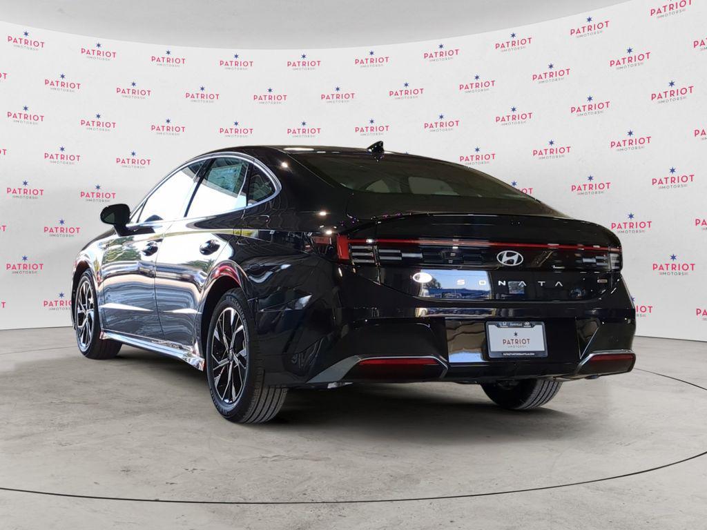 new 2025 Hyundai Sonata car, priced at $28,322