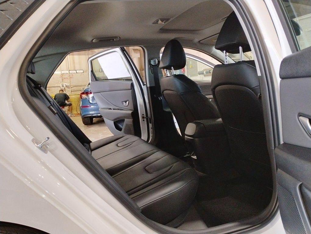 new 2025 Hyundai Elantra car, priced at $25,142