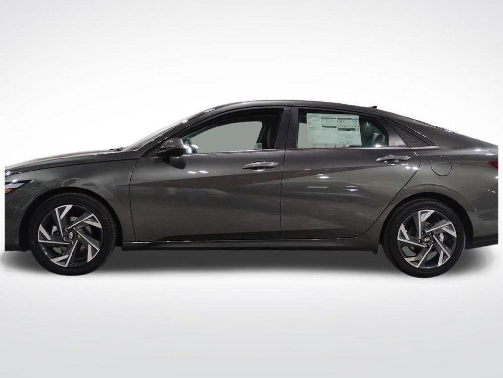 new 2025 Hyundai Elantra car, priced at $24,623