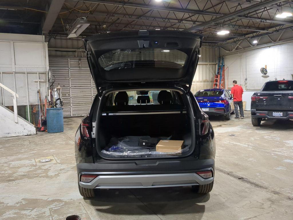new 2025 Hyundai TUCSON Hybrid car, priced at $31,992
