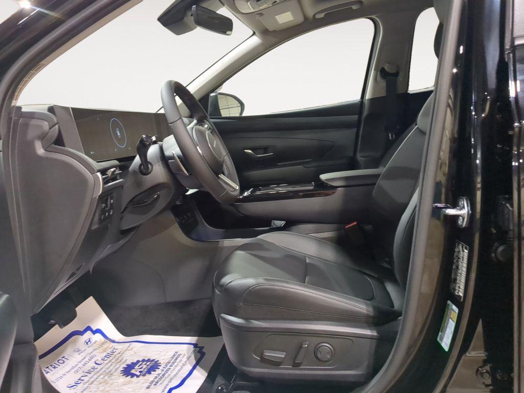 new 2025 Hyundai TUCSON Hybrid car, priced at $31,992
