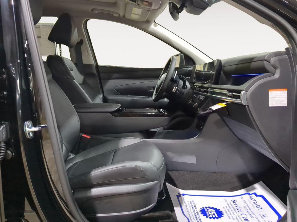 new 2025 Hyundai TUCSON Hybrid car, priced at $31,992