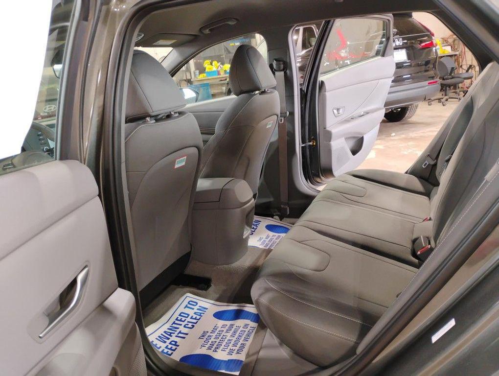 new 2025 Hyundai Elantra car, priced at $21,256