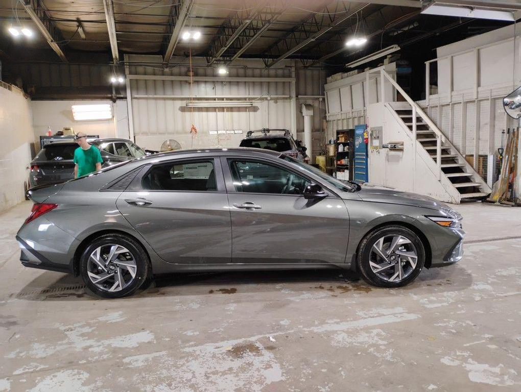 new 2025 Hyundai Elantra car, priced at $21,256