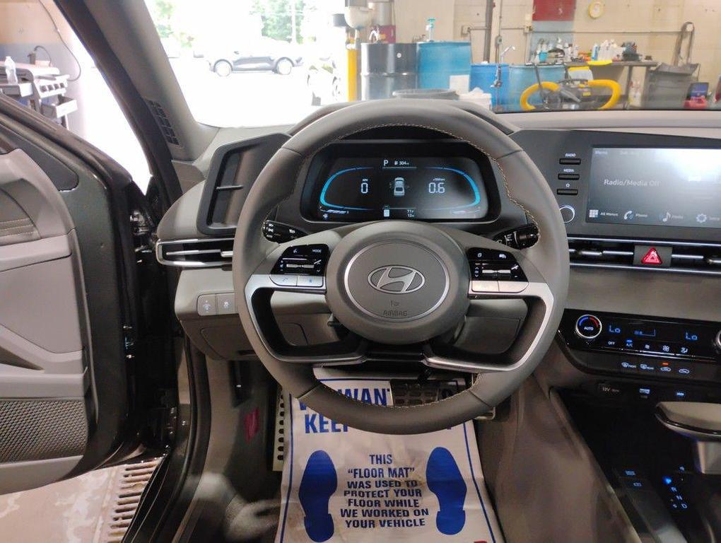 new 2025 Hyundai Elantra car, priced at $21,256