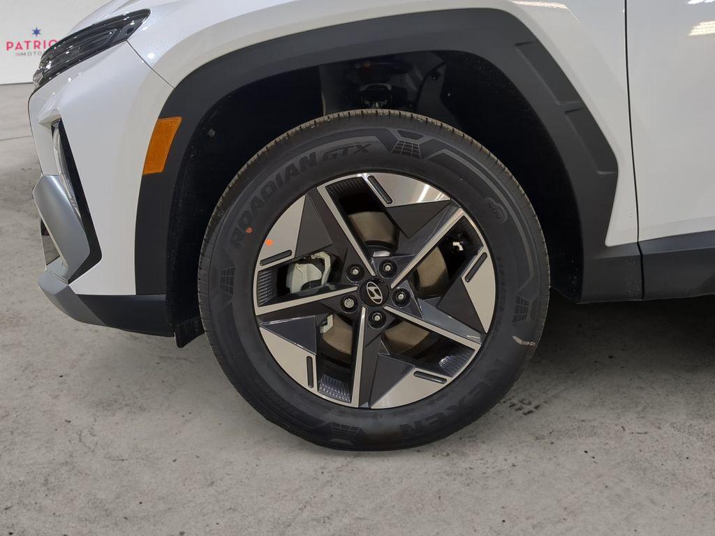 new 2025 Hyundai Tucson car, priced at $28,090