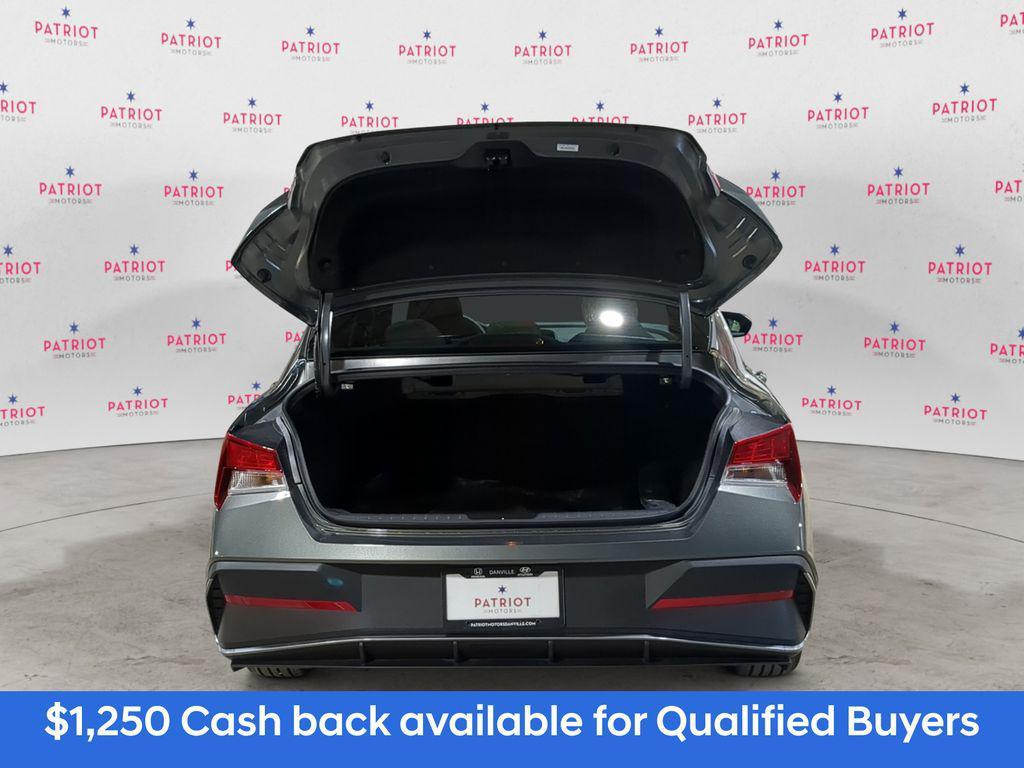 new 2025 Hyundai Elantra car, priced at $22,915