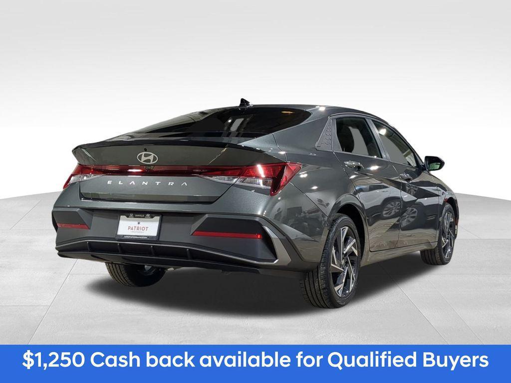 new 2025 Hyundai Elantra car, priced at $22,915