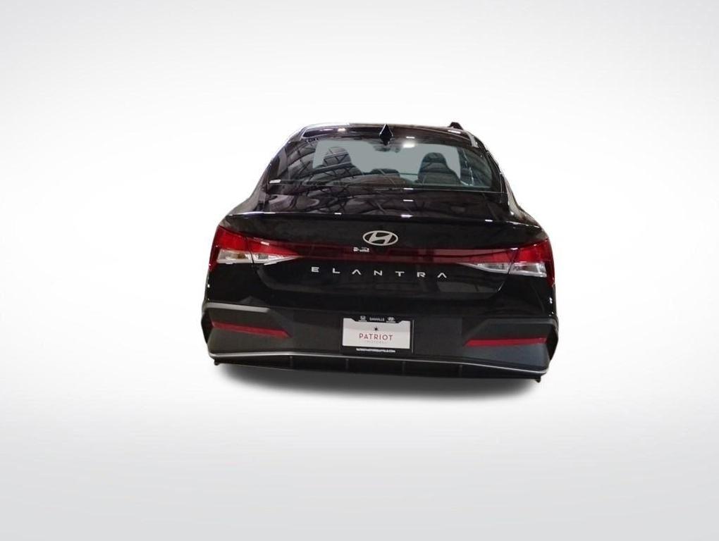 new 2025 Hyundai Elantra car, priced at $21,256