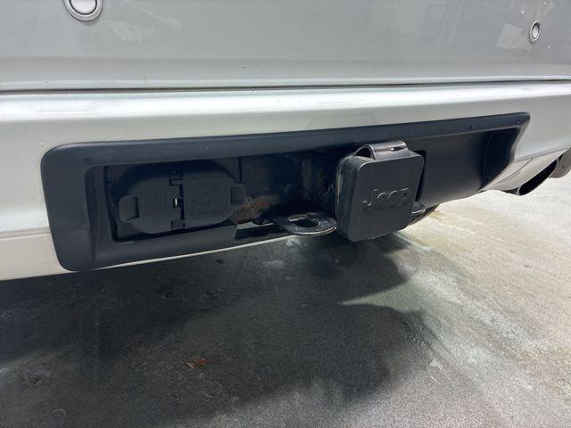 used 2021 Jeep Grand Cherokee car, priced at $24,966