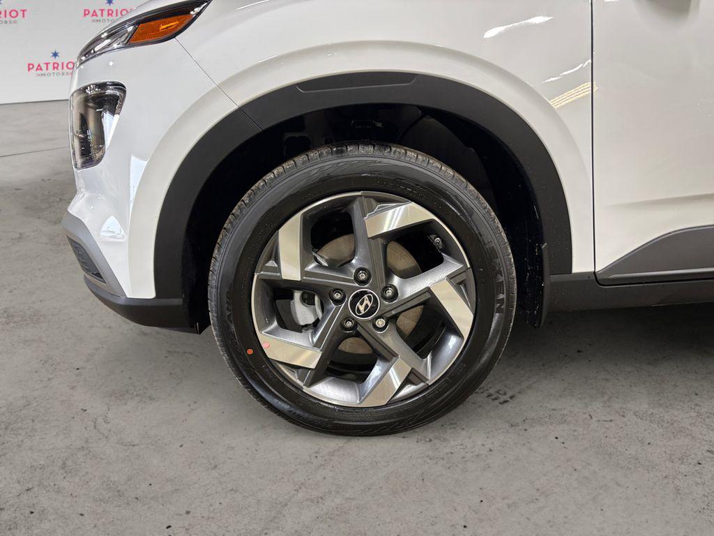 new 2025 Hyundai Venue car, priced at $21,275