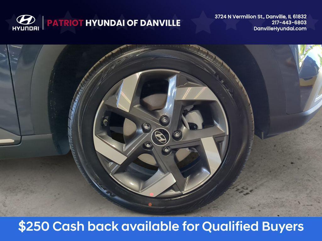 new 2025 Hyundai Venue car, priced at $24,723