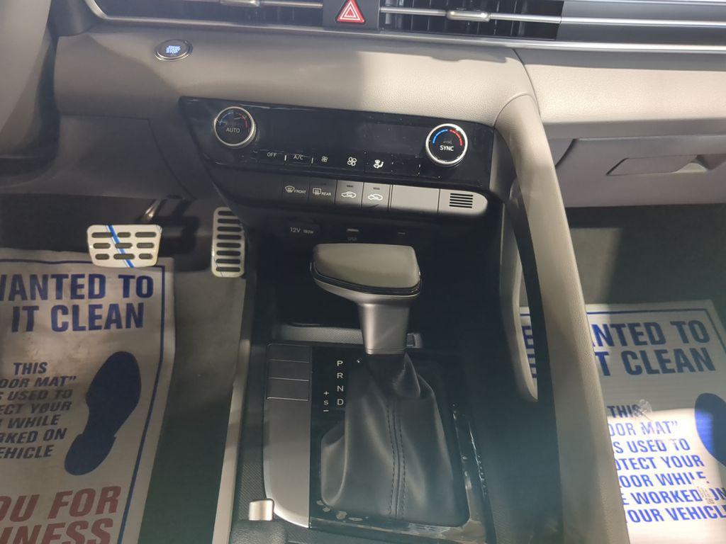 new 2025 Hyundai Elantra car, priced at $23,398