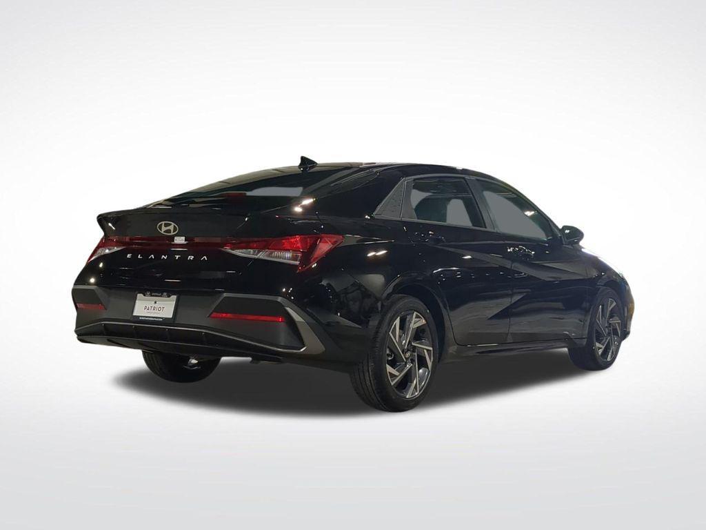new 2025 Hyundai Elantra car, priced at $23,398