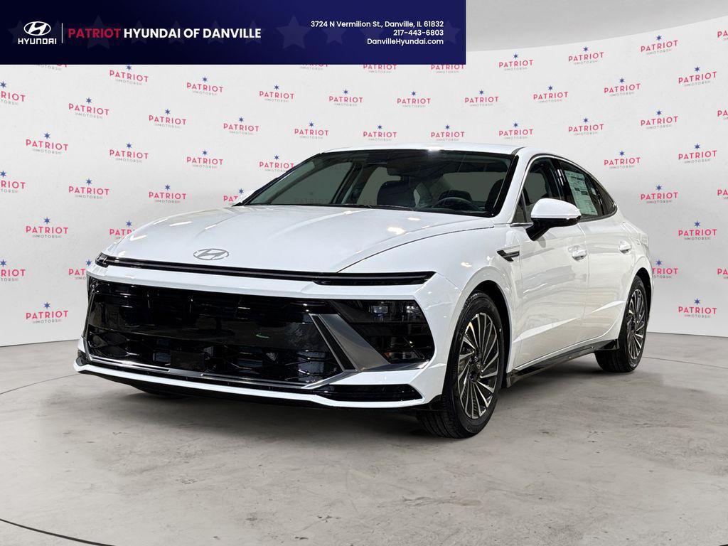 new 2025 Hyundai Sonata Hybrid car, priced at $32,483