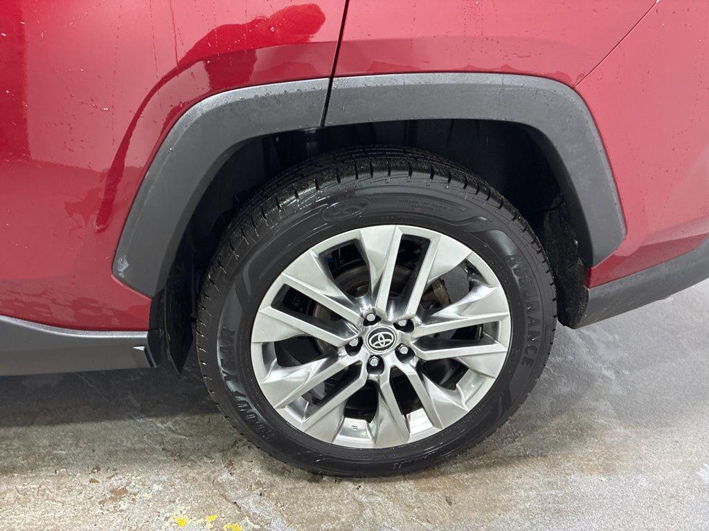 used 2020 Toyota RAV4 car, priced at $28,966