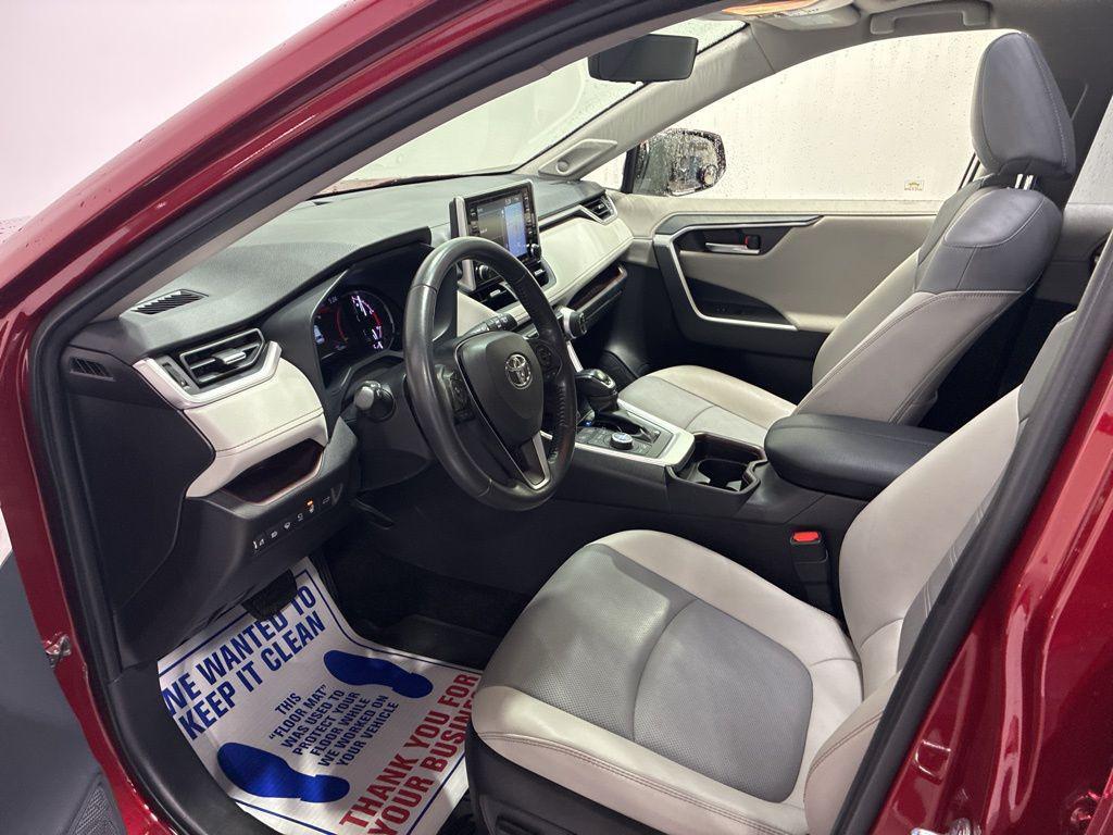 used 2020 Toyota RAV4 car, priced at $28,966