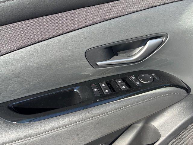 new 2026 Hyundai TUCSON Hybrid car, priced at $37,503