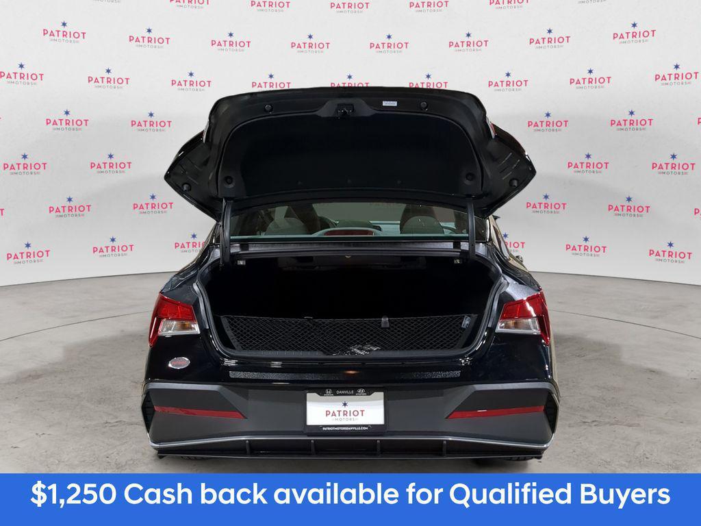 new 2025 Hyundai Elantra car, priced at $22,917