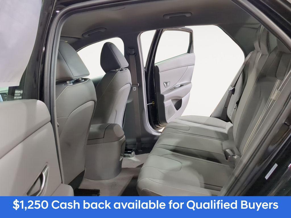 new 2025 Hyundai Elantra car, priced at $22,917