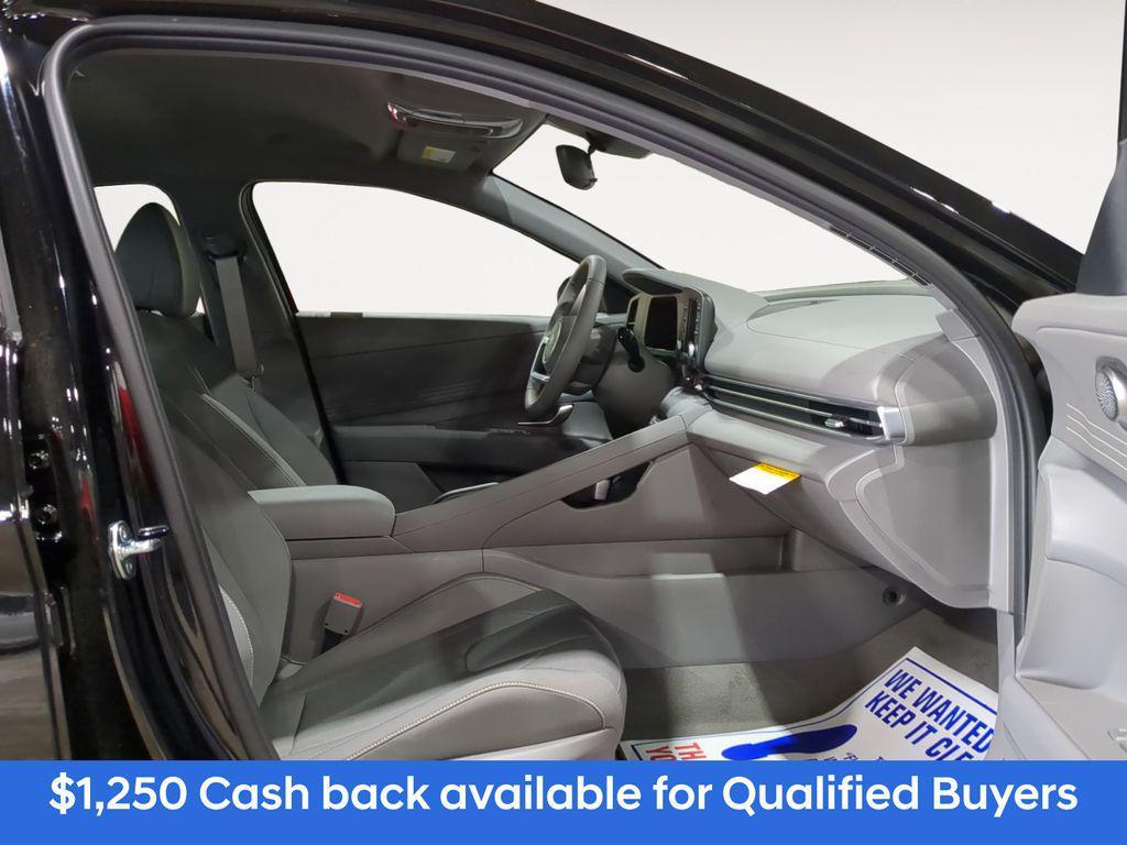 new 2025 Hyundai Elantra car, priced at $22,917