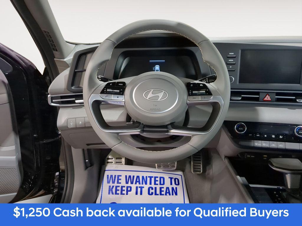 new 2025 Hyundai Elantra car, priced at $22,917