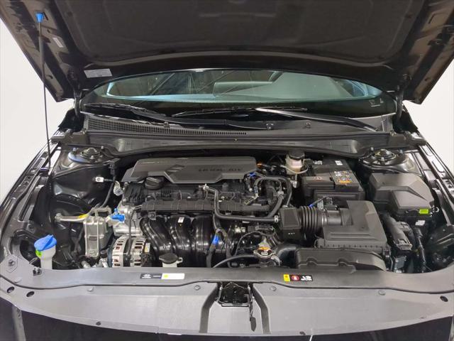 new 2025 Hyundai Elantra car, priced at $22,931