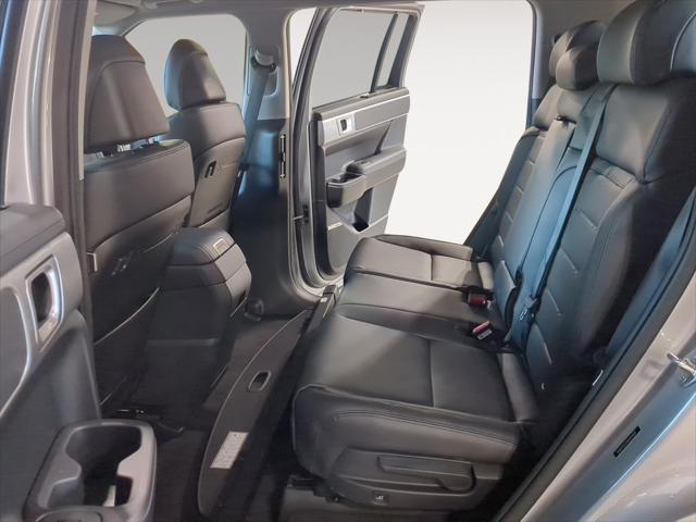 new 2025 Hyundai Santa Fe car, priced at $42,918