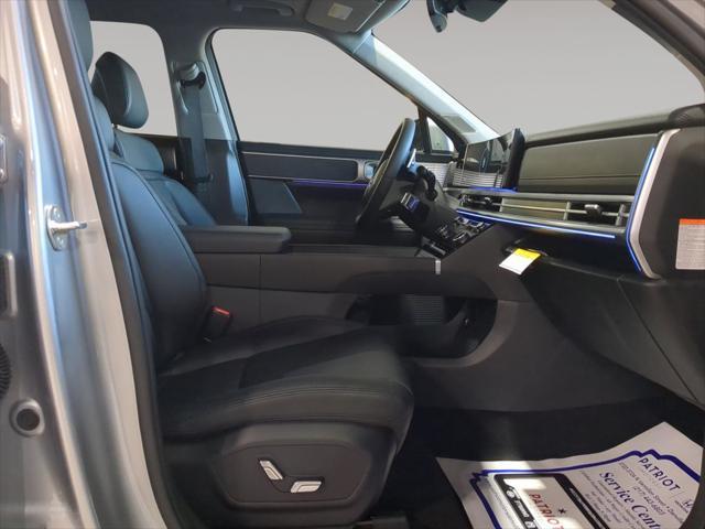 new 2025 Hyundai Santa Fe car, priced at $42,918