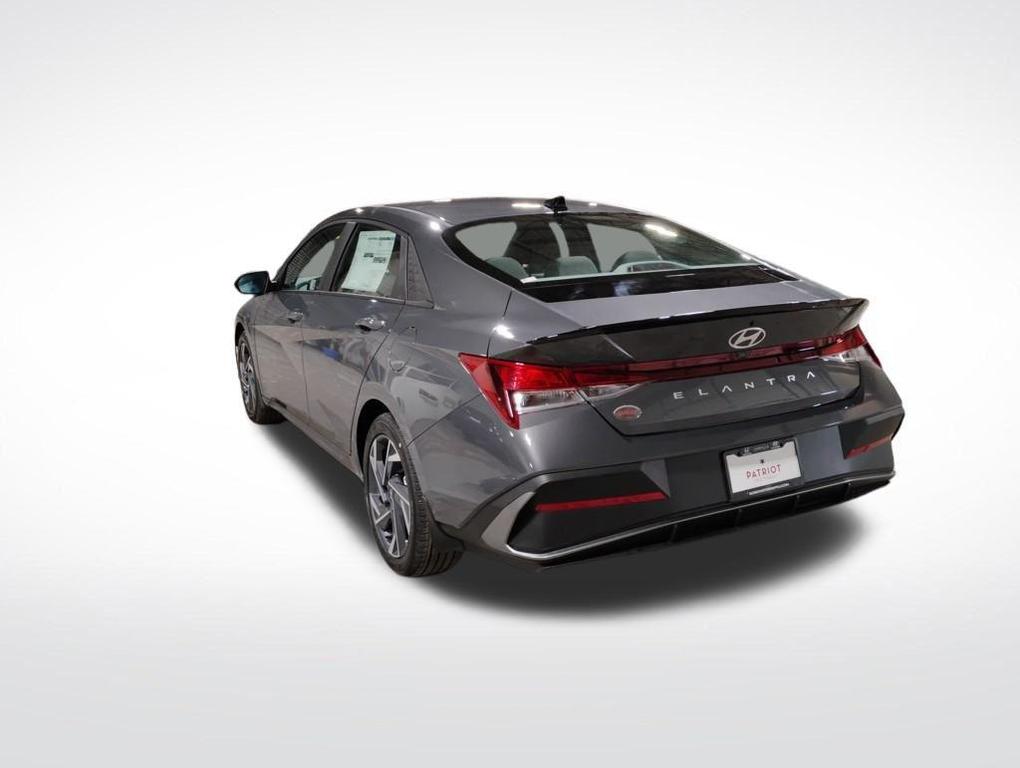 new 2025 Hyundai Elantra car, priced at $21,256