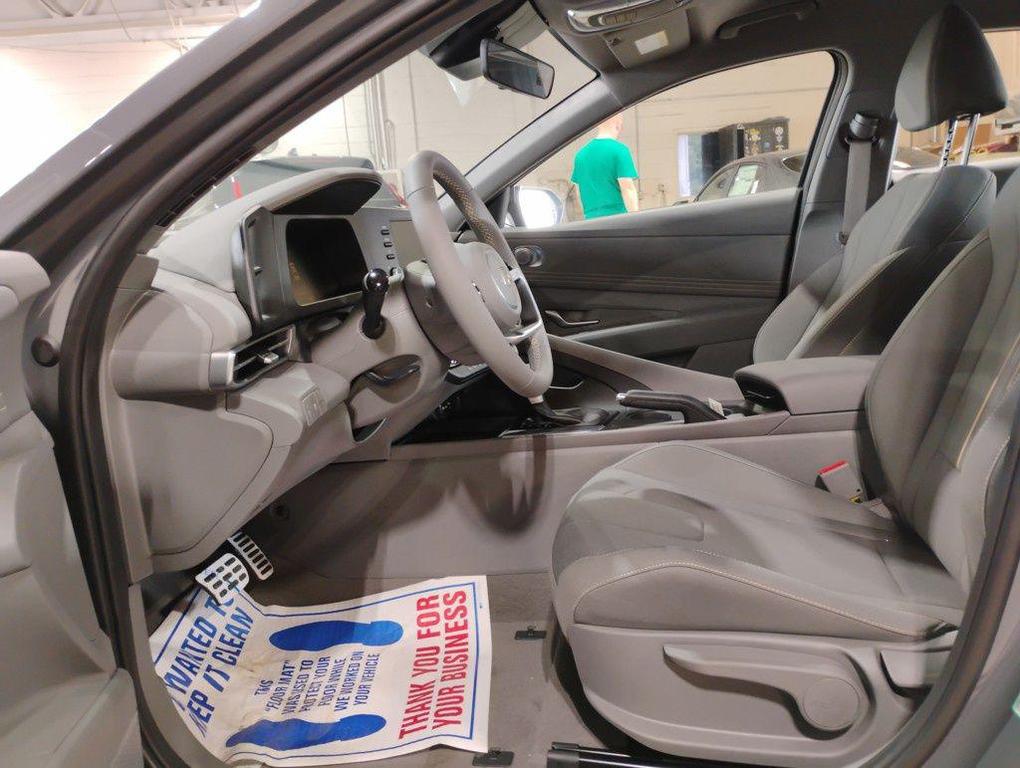 new 2025 Hyundai Elantra car, priced at $21,256