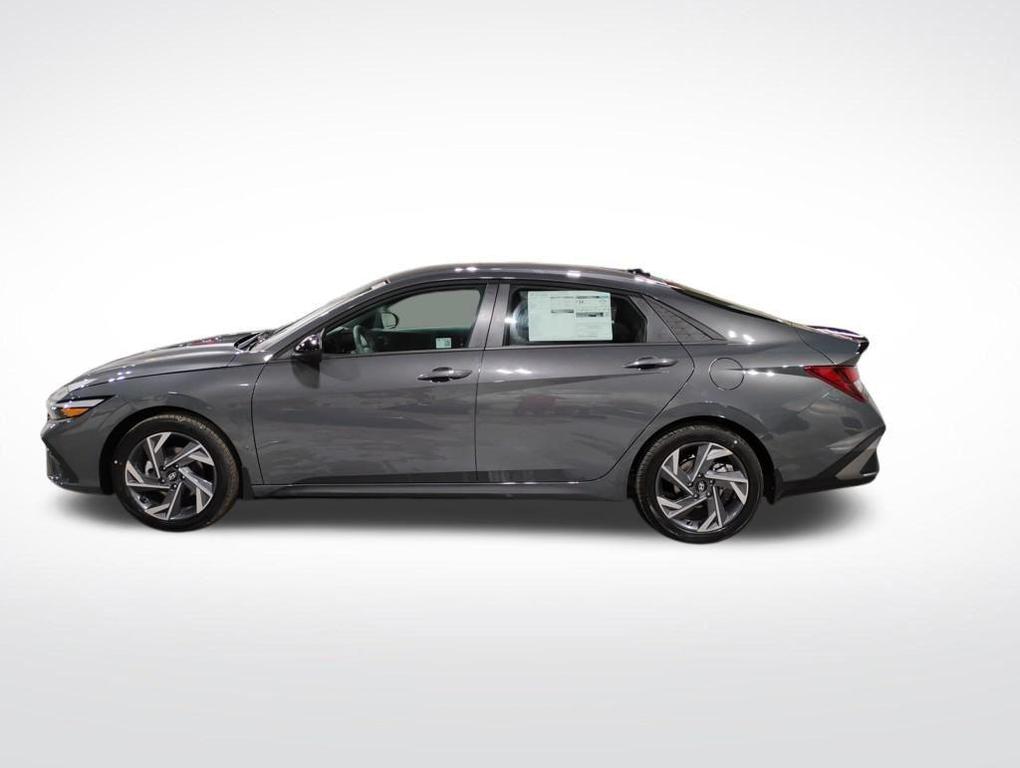 new 2025 Hyundai Elantra car, priced at $21,256
