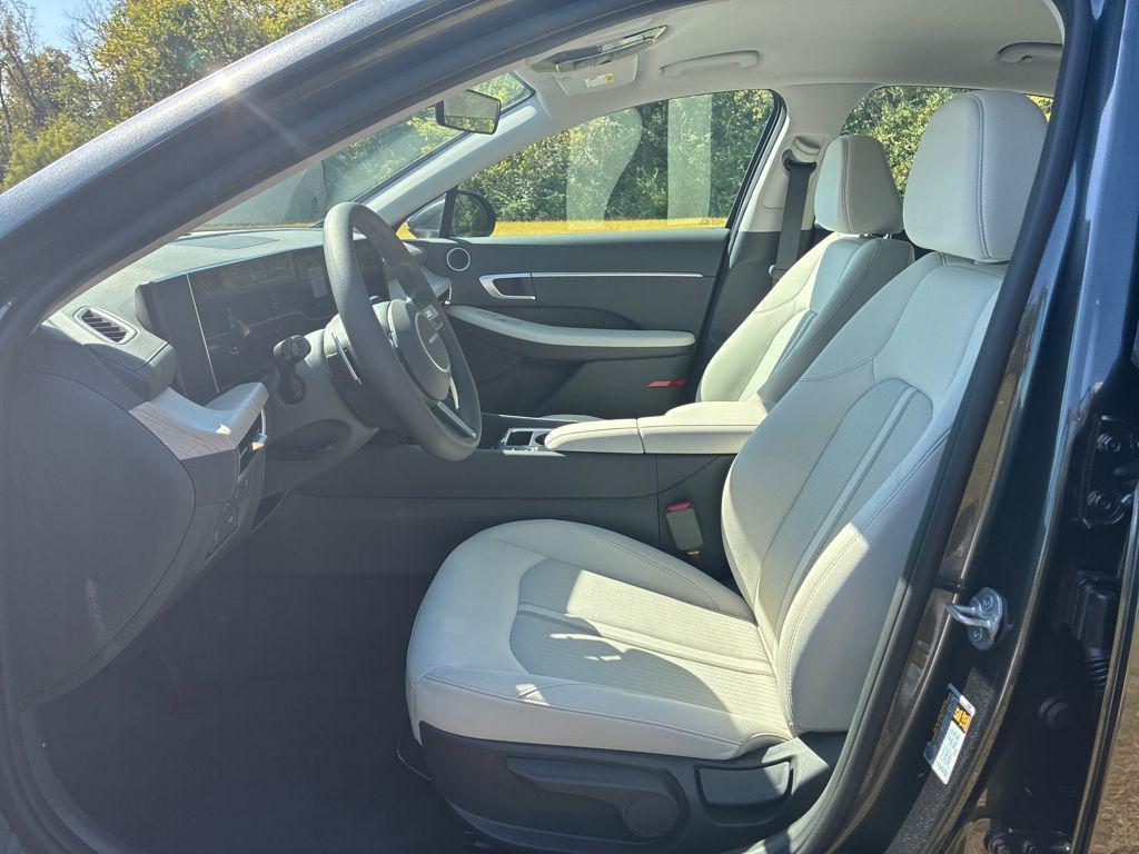 new 2026 Hyundai Sonata Hybrid car, priced at $29,442