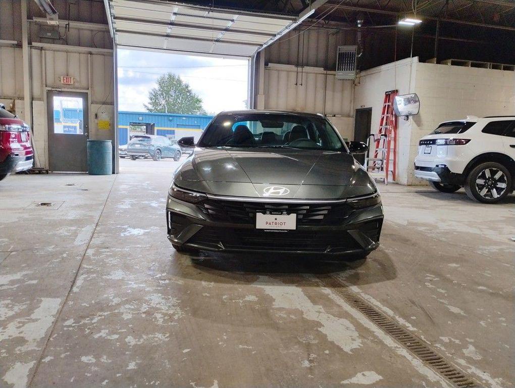 new 2025 Hyundai Elantra car, priced at $21,256