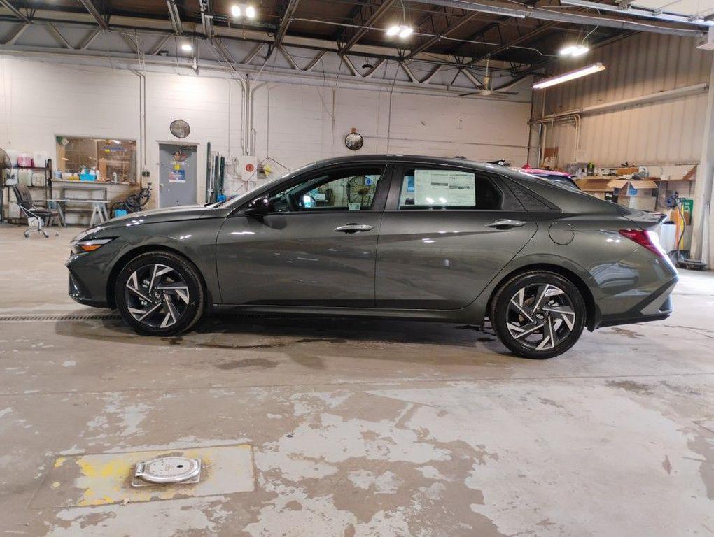 new 2025 Hyundai Elantra car, priced at $21,256