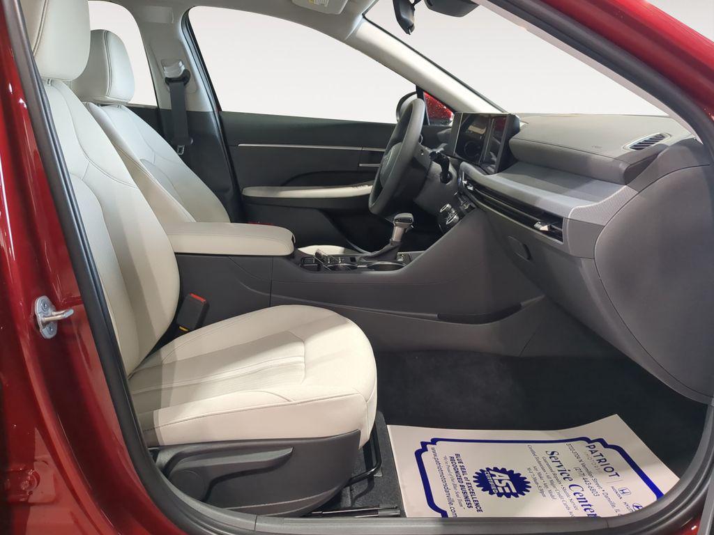 new 2025 Hyundai Sonata car, priced at $23,578