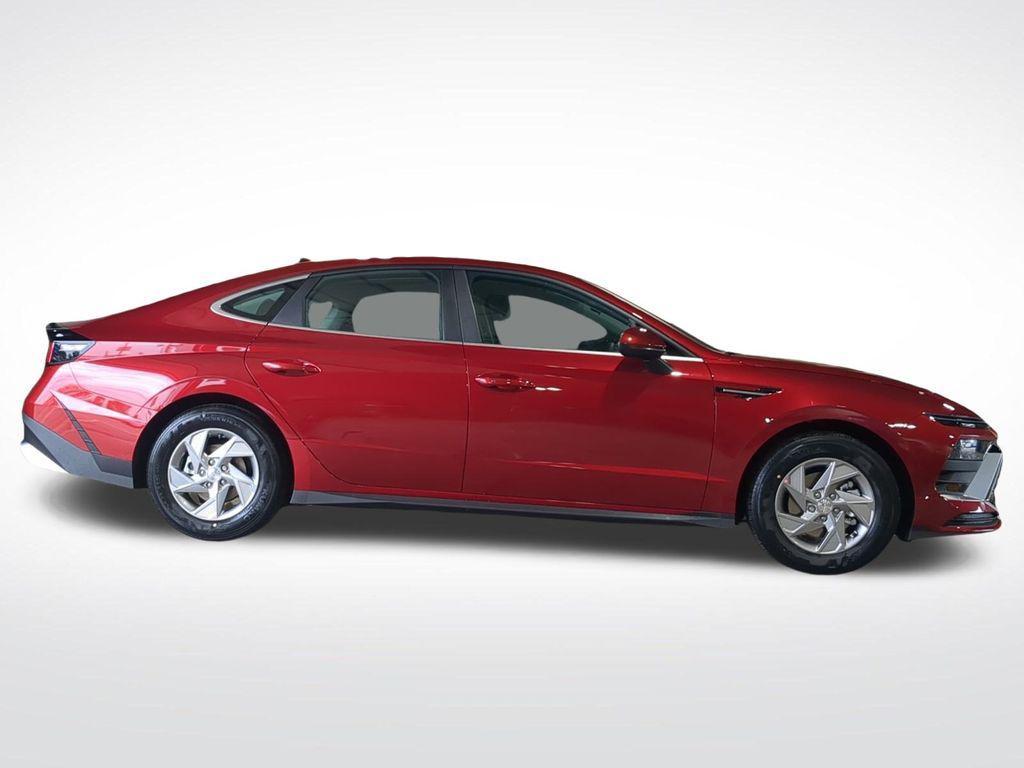 new 2025 Hyundai Sonata car, priced at $23,578