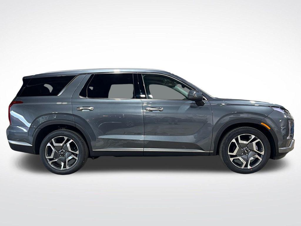 used 2024 Hyundai Palisade car, priced at $43,877