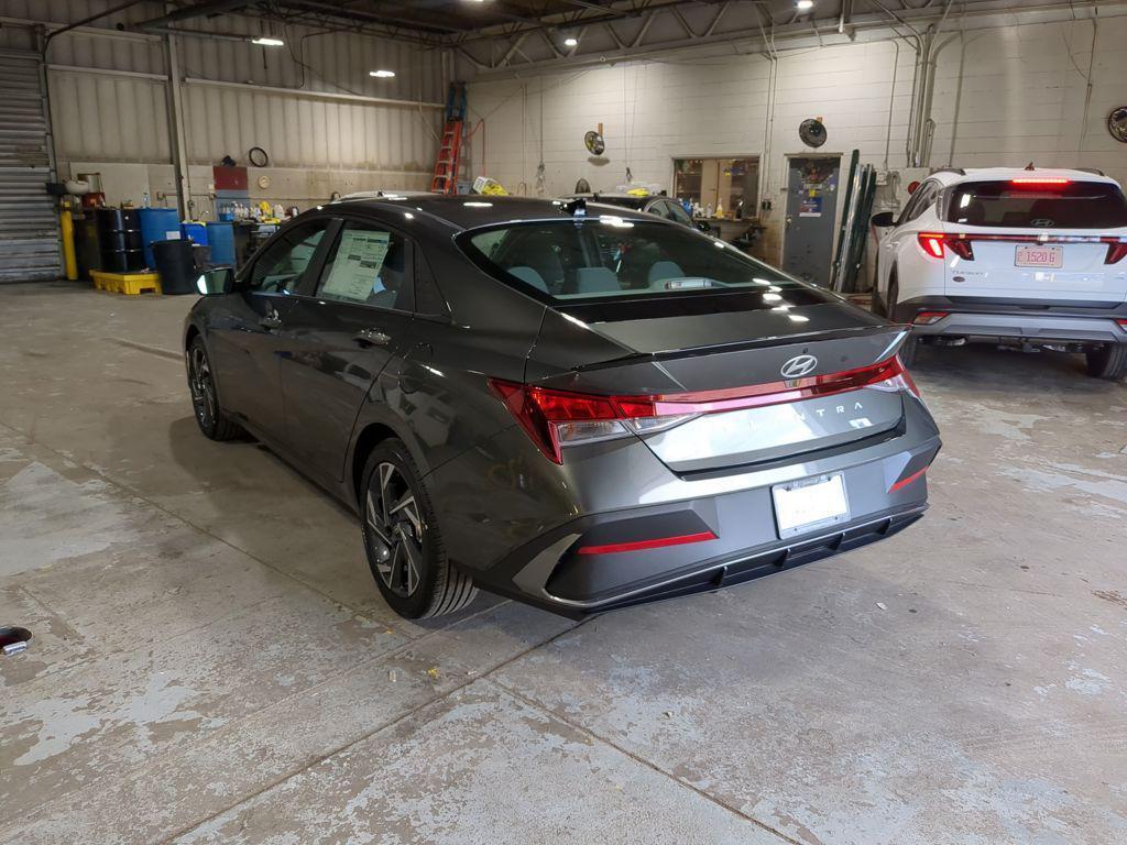 new 2025 Hyundai Elantra car, priced at $21,309
